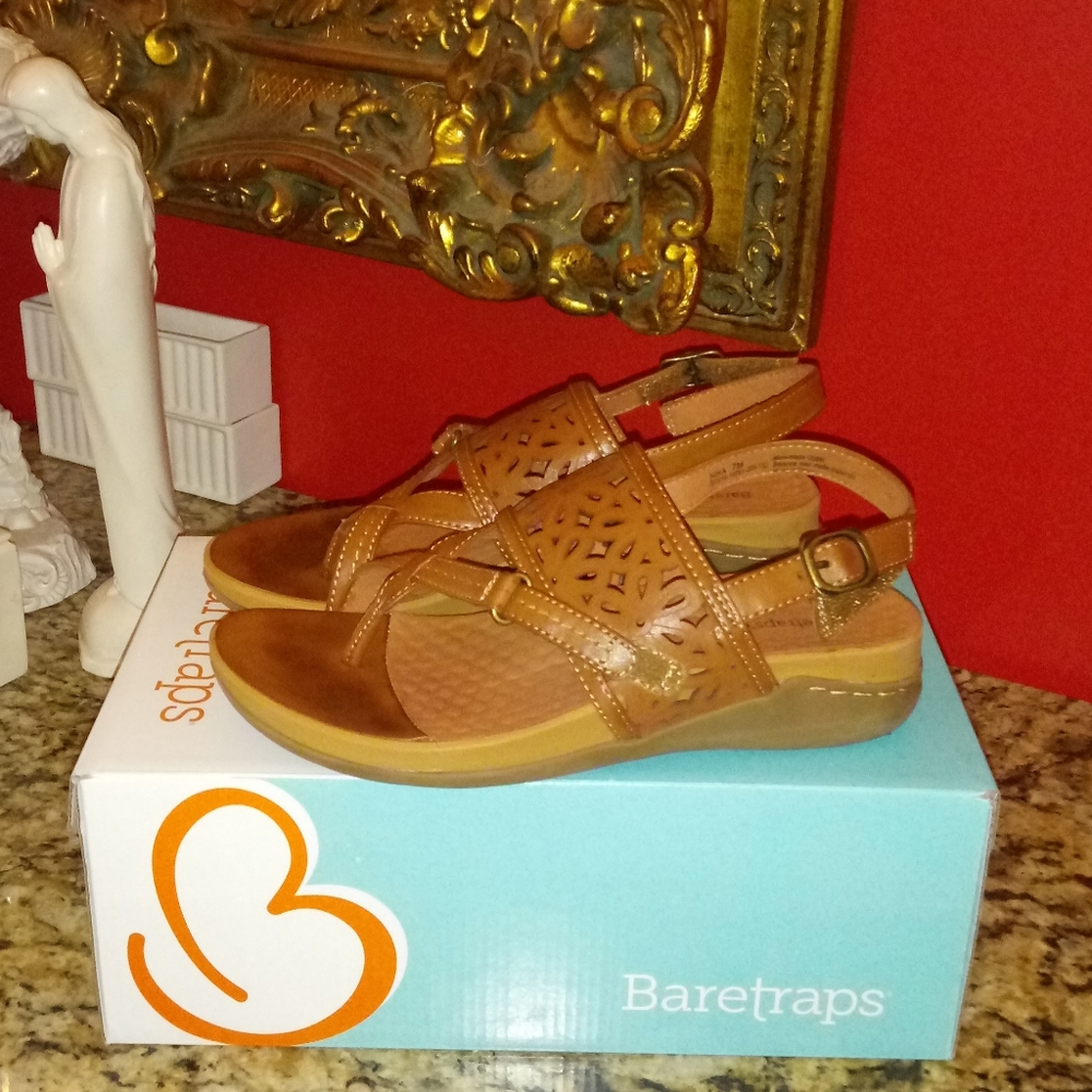 0109 BareTrap Nika Thong Sandals